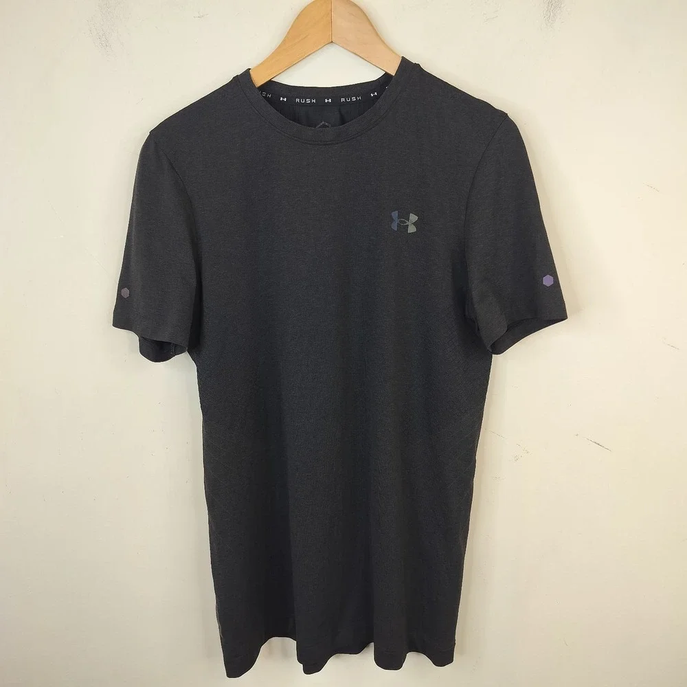 Under Armour Rush T-Shirt Celliant HeatGear Seamless Athletic